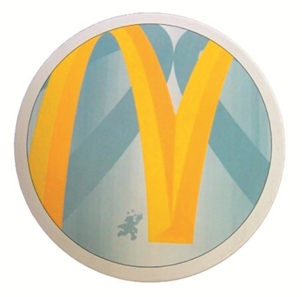 Tablero de mesa Werzalit - Ejemplo Logo MC Donalds